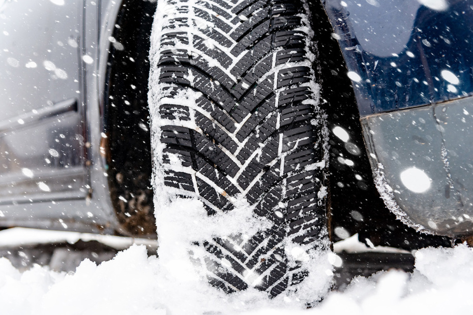 Зимние шины: сроки замены и выбор