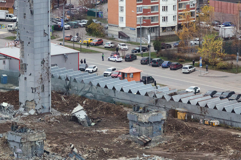 Вид на территорию горнолыжного комплекса «Снежком», где при демонтаже произошло обрушение части колонны