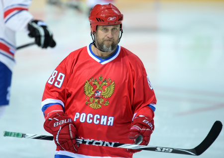 Советский хоккеист введен в Зал хоккейной славы в Торонто