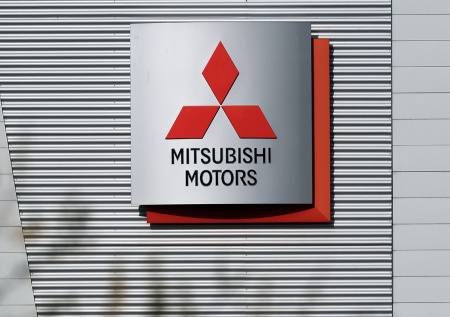 Mitsubishi зарегистрировала домены в России впервые с 2022 года