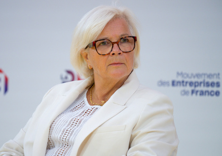 Министр Вотрен ответила на вопрос о числе ядерных боеголовок у Франции