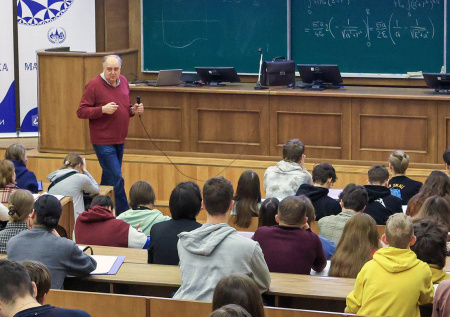 В Минобрнауки предложили запретить демпинг вузов