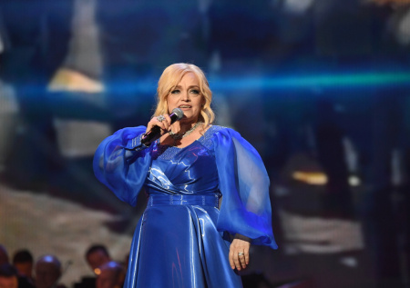 Уход со сцены, слухи о болезни, баснословные гонорары: как живет Кадышева