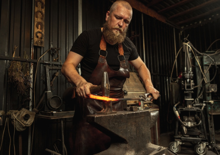 Приметы 14 ноября: Кузьминки осенние —  Косьма и Дамиан, «куриные именины»