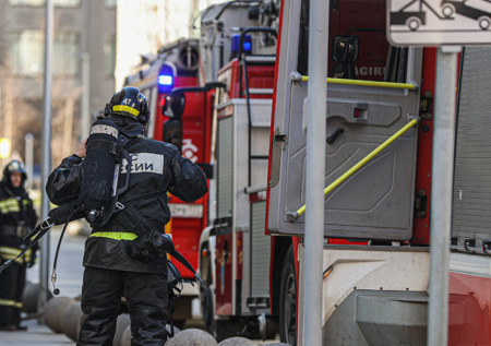 Украинский БПЛА целенаправленно ударил по пожарной машине