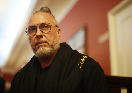 «Ему не хватало времени на здоровье»: режиссер о самоотдаче Симонова