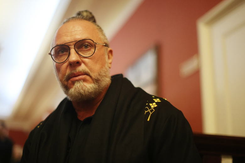 Юрий Грымов на церемонии прощания с народным артистом России Владимиром Симоновым в Театре имени Евгения Вахтангова