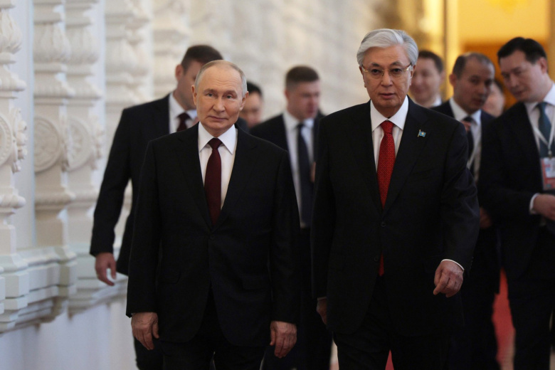 Касым-Жомарт Токаев, Владимир Путин