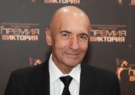 Крутой вспомнил, как Леонов помог ему обрести крышу над головой