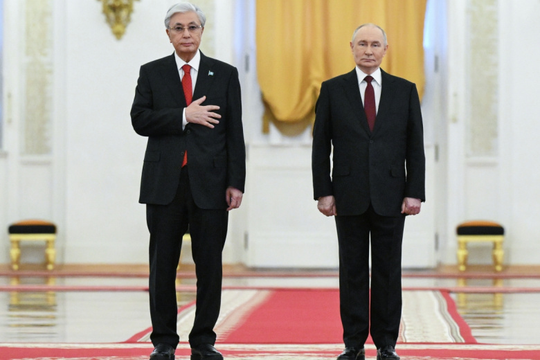 Президент РФ Владимир Путин и президент Казахстана Касым-Жомарт Токаев