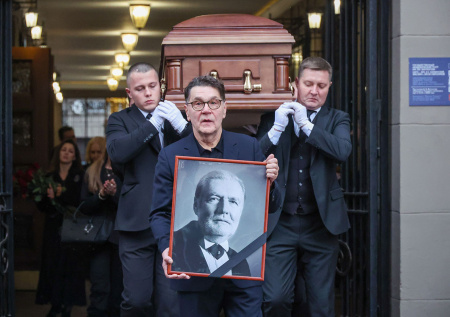 Владимира Симонова проводили в последний путь