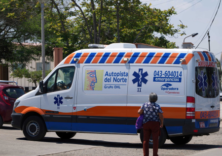 Около 40 человек погибли при падении автобуса с оврага в Перу