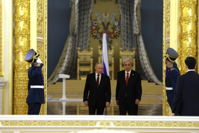 Касым-Жомарт Токаев, Владимир Путин