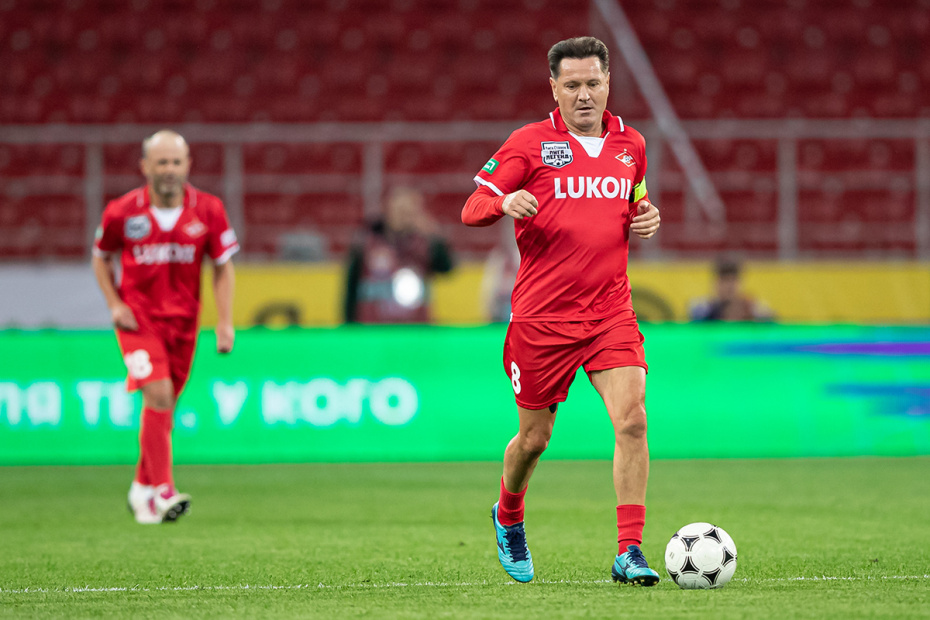 Дмитрий Аленичев во время матча памяти Ильи Цымбаларя, 2023 год