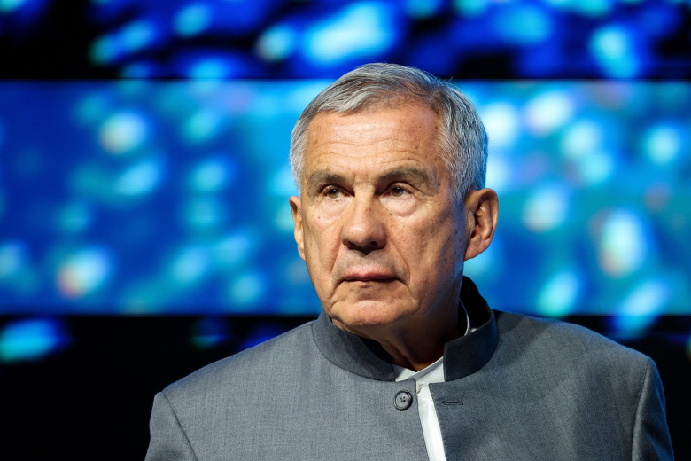 Рустам Минниханов