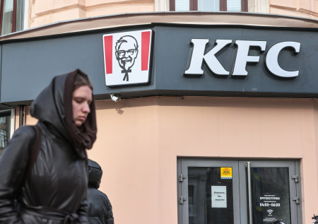 Покинувшая Россию сеть фастфуда сохранила права на свой товарный знак