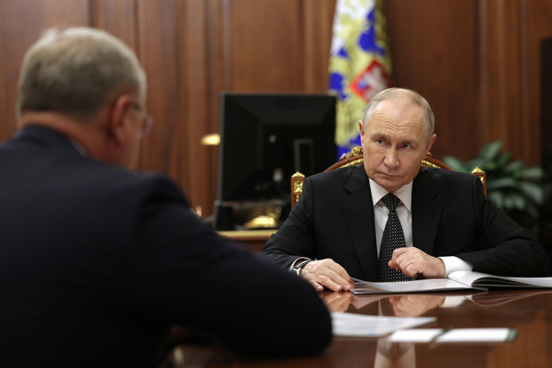 Встреча Владимира Путина с губернатором Астраханской области Игорем Бабушкиным