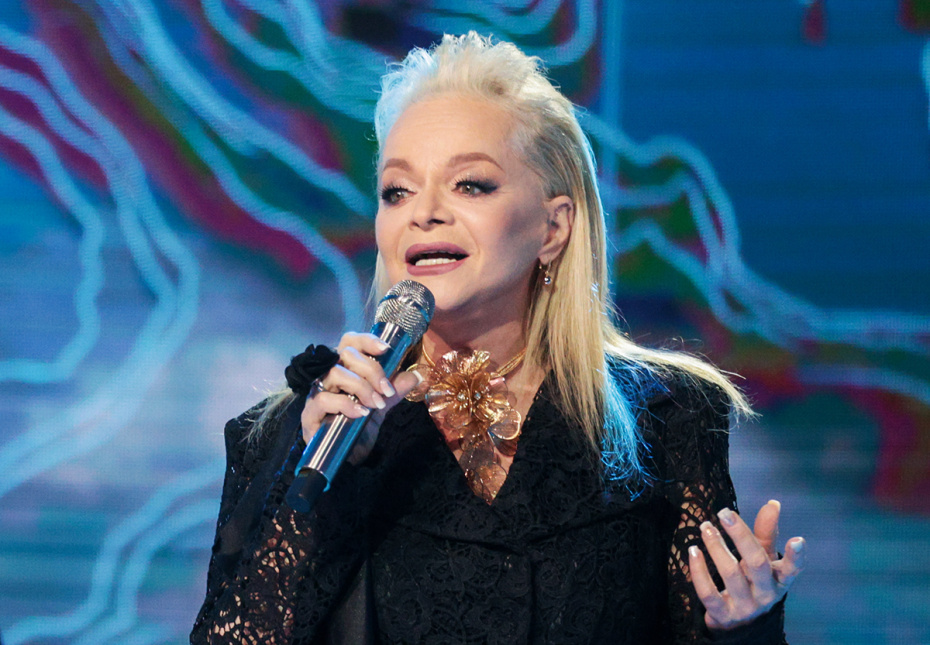 Лариса Долина