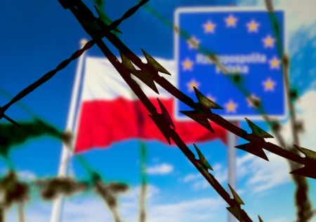 Польша строит второе заграждение для успешно преодолевших первое