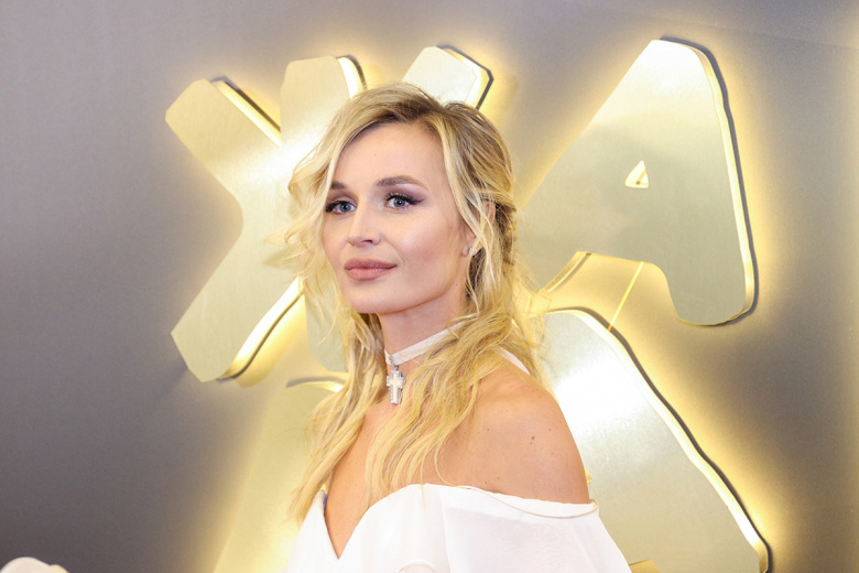 Полина Гагарина