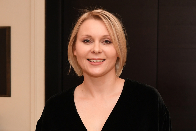 Яна Троянова