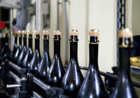 Почти миллион бутылок просекко отзывают из-за угрозы «взрыва»