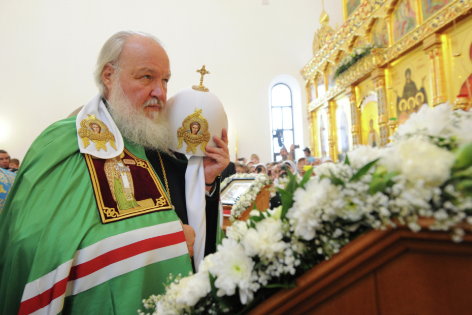 Патриарх Московский и всея Руси Кирилл совершает молебен в храме Святого великомученика Георгия Победоносца в Сургуте
