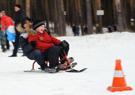 Первые электроснегокаты появились для аренды в России
