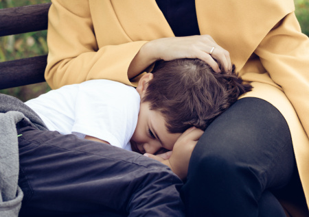 Родителям дали советы, как помочь ребенку избавиться от застенчивости