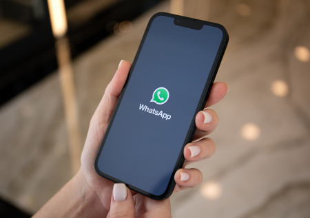 Популярный мессенджер начал запрашивать почту, пугая блокировкой