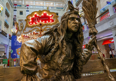 В Сочи Бабе-яге предлагают зарплату на уровне айтишника