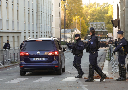 В центре Парижа произошла стрельба
