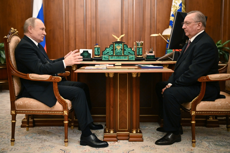 Владимир Путин и Николай Токарев