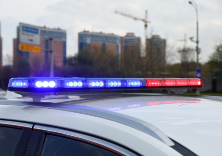 В Москве Nissan вылетел с третьего этажа парковки