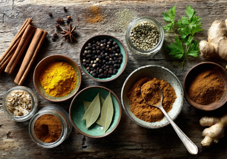 Пряности для здоровья: как обычные специи с вашей кухни помогут укрепить организм