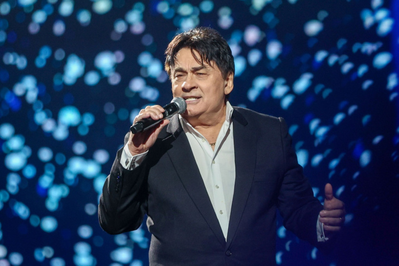 Александр Серов