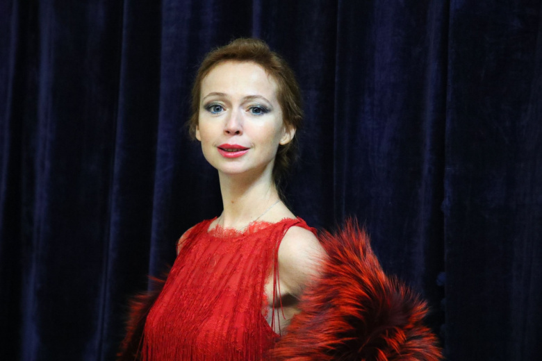 Елена Захарова