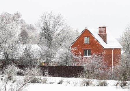 Россиянам объяснили, как прописаться в дачном доме в СНТ