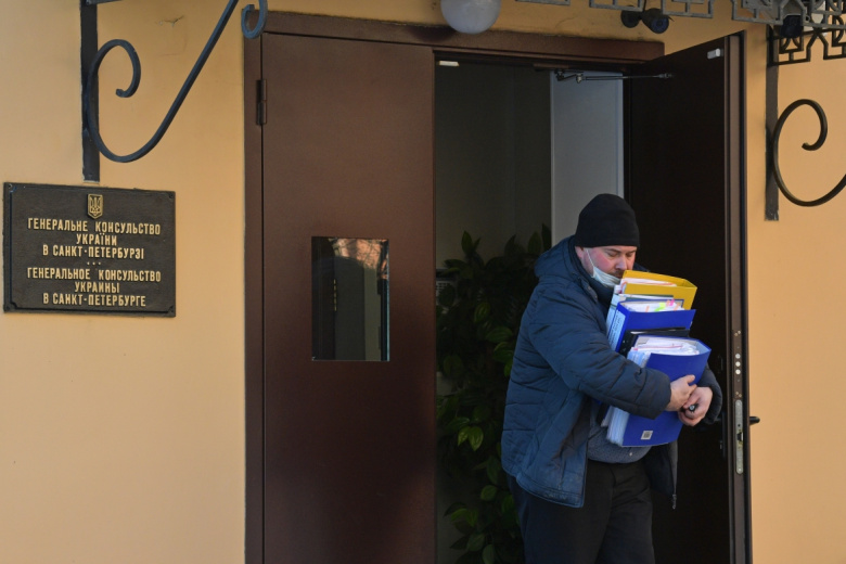 Здание генконсульства Украины в Санкт-Петербурге прекратило работу
