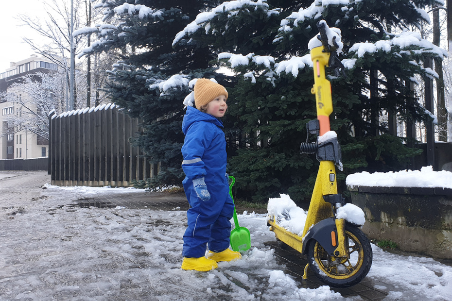 Первый снег в Москве