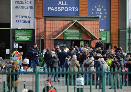 Политолог ответил, продолжит ли Польша принимать украинских беженцев
