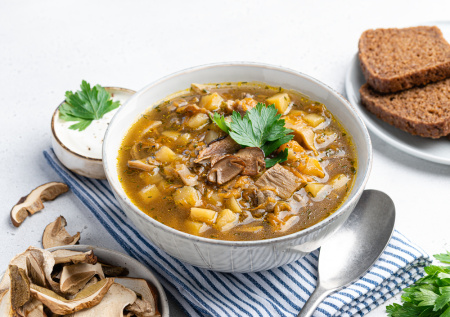 Домашний суп из сушеных белых грибов: быстро и необыкновенно вкусно