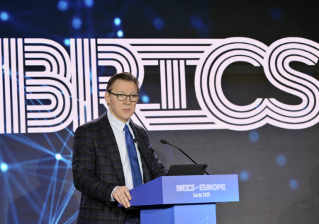 «Ретроградная политика»: в России раскритиковали Запад из-за одного нюанса