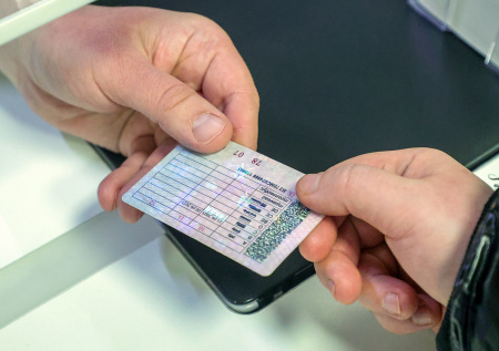 В МВД напомнили, как заменить водительские права без экзаменов