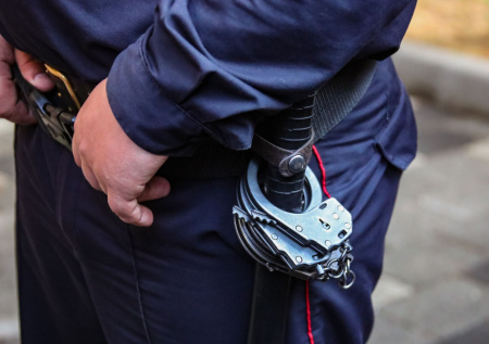 В Тюмени мужчины разыграли друга и оказались под стражей