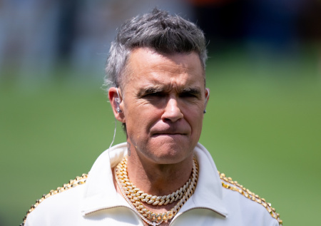 Известный певец рискует ослепнуть из-за уколов для похудения