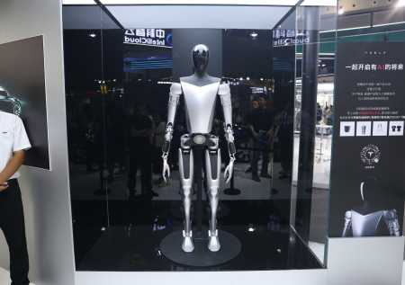 Маск объяснил, для чего на самом деле нужен робот-гуманоид Optimus