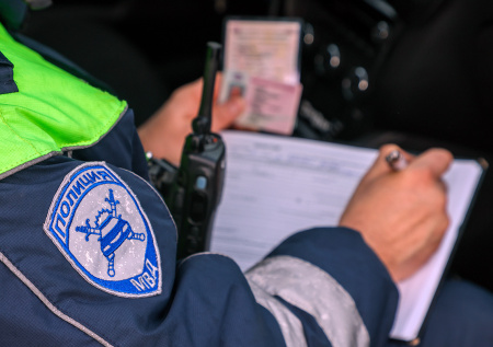 В МВД раскрыли, когда просроченные водительские права не приведут к штрафу