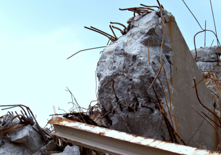 Пять человек оказались под завалами в строящейся станции метро