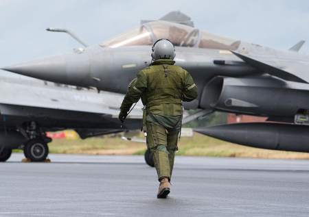 Генерал ответил, решится ли Франция направить своих пилотов Rafale в ВСУ